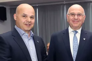 ΗΓΕΤΕΣ της... κρίσης/ΤΩΡΑ είναι η ώρα των στρατηγών