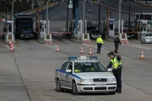 ΕΛΛΑΔΑ/Μπλόκο σε διόδια, λιμάνια,σιδηροδρόμους