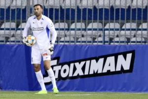 "Top Save" από τον Λόρια!