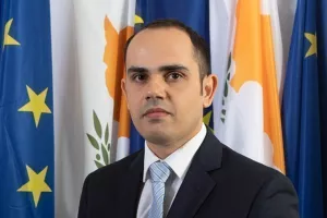 "Παραδόθηκαν στην τ/κ πλευρά 2000 δισκία χλωροκίνης και 4000 τεμάχια εξοπλισμού"