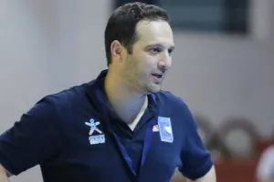 ΛΙΝΟΣ: "Μόνο ρίγος μπορεί να σε κάνει να νιώσεις μια τέτοια πρόταση"