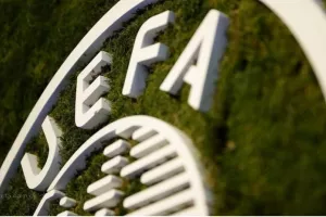 UEFA: Να τελειώσουν τα πρωταθλήματα στο γήπεδο - Τελικές αποφάσεις την Πέμπτη