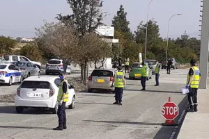 Μεγάλη επιχείρηση της Αστυνομίας στην είσοδο της Λευκωσίας (ΦΩΤΟΣ)