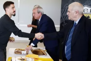 Σιμόες για Μελισσανίδη: "Είναι ένας ηγέτης εκ γενετής!"