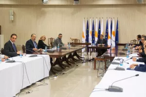Παράταση μέτρων, επαναπατρισμός και πιθανή μετακίνηση Πάσχα!