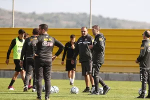 Ορόσημο για την επιστροφή στα Σπάτα η 5η Μαϊου