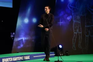 «Είναι πολύ νωρίς να μιλάμε για διακοπή του πρωταθλήματος»