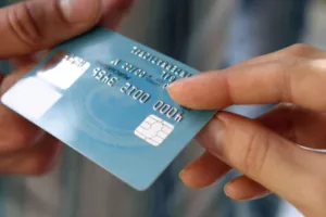 Συστάσεις για προώθηση των ηλεκτρονικών πληρωμών