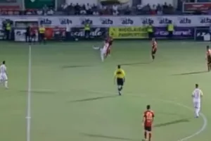 Τμήμα διαιτησίας ΚΟΠ/Περιπτώσεις χρησιμοποίησης αγκώνα (βίντεο)