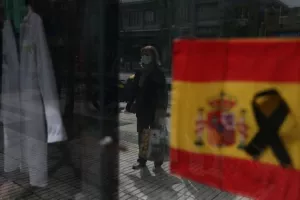 Παρατείνει την καραντίνα έως και τις 9 Μαΐου