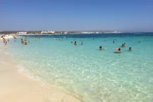 Για όλους!