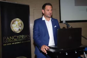 Ανάρτηση από Νεοφυτίδη/ΔΙΑΦΩΝΕΙ με ΚΟΠ-σωματεία