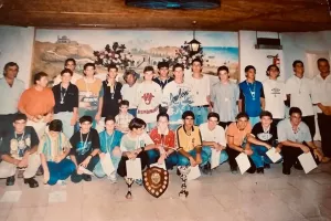 Το βαρύτιμο τρόπαιο του 1998