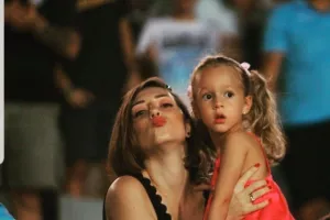 Η Γκάλια στο KERKIDA: "Τους καμαρώνω όταν βγαίνουν μαζί στο γήπεδο"