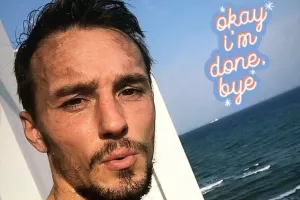 Δεν σταματά! 
