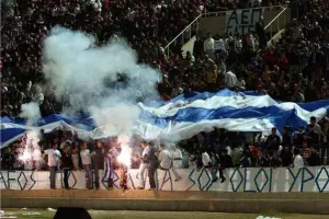 Κατάμεστο γήπεδο! 