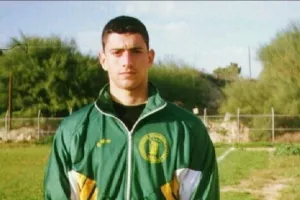 "Ο κίπερ της ομάδας την σεζόν 1998-99"