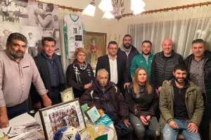 Αναλαμβάνει τα έξοδα της κηδείας η Αναγέννηση, μεσίστια η σημαία στο οίκημα