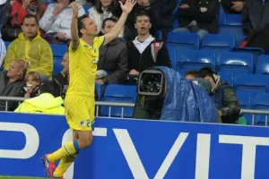 Όταν το ΑΠΟΕΛ 4 Απριλίου έπαιζε ακόμη στο Champions League! (βίντεο/φώτος)