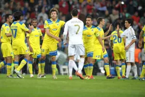 Όταν το ΑΠΟΕΛ 4 Απριλίου έπαιζε ακόμη στο Champions League! (βίντεο/φώτος)