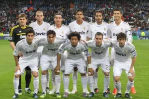 Όταν το ΑΠΟΕΛ 4 Απριλίου έπαιζε ακόμη στο Champions League! (βίντεο/φώτος)