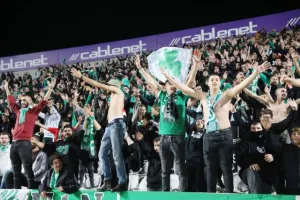 (ΦΩΤΟΣ) Το κοινό των πρωταγωνιστών περιμένει…