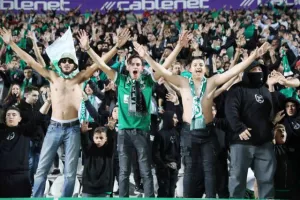 (ΦΩΤΟΣ) Το κοινό των πρωταγωνιστών περιμένει…