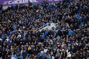 (ΦΩΤΟΣ) Το κοινό των πρωταγωνιστών περιμένει…