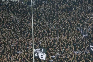 Οργισμένη ανακοίνωση ΣΦ ΠΑΟΚ: «Εμείς θα σας κάνουμε την απονομή, ελάτε...»