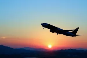 Εταιρείες πωλούν εισιτήρια για Κύπρο/Τι γίνεται με τα αεροδρόμια
