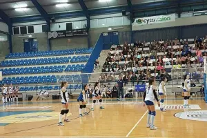 Ν. Σιμανόφσκι: «Θέλω να παίξω στην Εθνική Γυναικών Κύπρου»