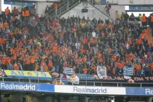 Όταν το ΑΠΟΕΛ 4 Απριλίου έπαιζε ακόμη στο Champions League! (βίντεο/φώτος)