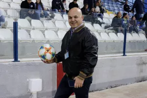 Κρατάει την... μπάλα ο Ευγένιος
