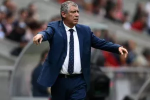 Σάντος: «Τραυματικό να μη μπορώ να αποχαιρετήσω τη μητέρα μου»