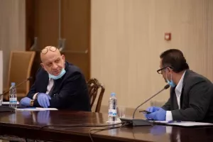 ΦΩΤΟΣ από τη σημαντική σύσκεψη στο Προεδρικό