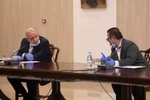 ΦΩΤΟΣ από τη σημαντική σύσκεψη στο Προεδρικό