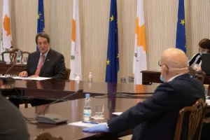 ΦΩΤΟΣ από τη σημαντική σύσκεψη στο Προεδρικό