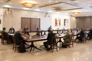 ΦΩΤΟΣ από τη σημαντική σύσκεψη στο Προεδρικό