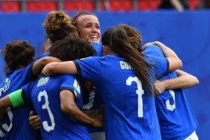 FIFPRO: «Ας μην ξεχνάμε τις ποδοσφαιρίστριες!» (5 συστάσεις)