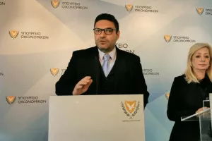 ΥΠ.ΟΙΚ: Πλάνο σταδιακής άρσης περιορισμών από αρχές Μαΐου