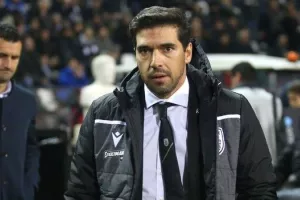 Κουστόδιο: "Πρότυπό μου ο Φερέιρα"