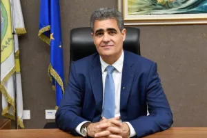Πρόστιμο στον Δήμαρχο Αραδίππου - Πήγε εκκλησία 