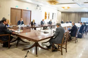 Σύσκεψη Αρχηγών για ξεκλείδωμα, οικονομία και δάνεια με εγγυήσεις