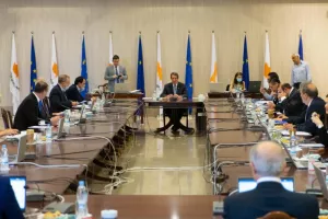 Οριστικοποιείται τη Δευτέρα το πλάνο επανεκκίνησης