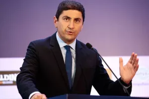 ΑΝΑΚΟΙΝΩΣΕΙΣ από τον Αυγενάκη (5/5 προπονήσεις σε γκρουπ) 