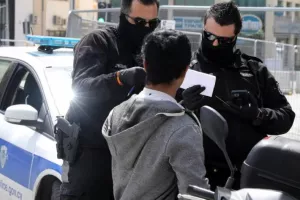 Πάρτι 24 ατόμων σε διαμέρισμα στη Λάρνακα/ Πήραν όλοι πρόστιμο