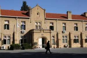 Στα δικαστήρια φοιτητές – Ζητούν να επαναπατριστούν 