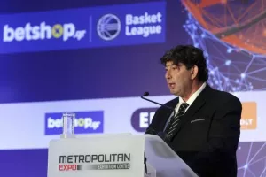 "Δεν γίνεται να πέσουν ομάδες σε βίαιη διακοπή του πρωταθλήματος"