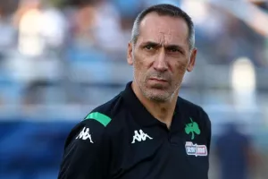 Έρχεται ραντεβού με Δώνη