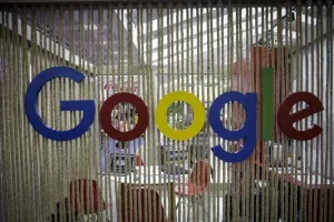 Η Google «ρίχνει» $6,5 εκατ. στη «μάχη» κατά των fake news